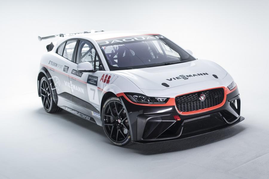  Jaguar I-Pace eTrophy Viessmann Team Germany 2018 года  (фото 1 из 10)